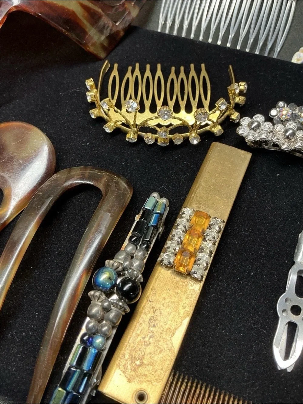 Vintage Hair Accessories Lot Combs Barrettes Faux Tortoiseshell Lady Ellen Tip